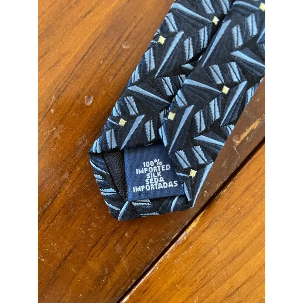 Stafford Executive Tie, Blue Pattern, 100% Silk, Made in USA